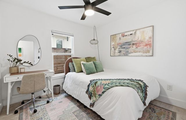 1406 Camelot CIR 1, Austin, TX 78745