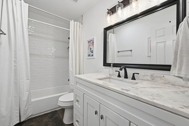1406 Camelot CIR 1, Austin, TX 78745