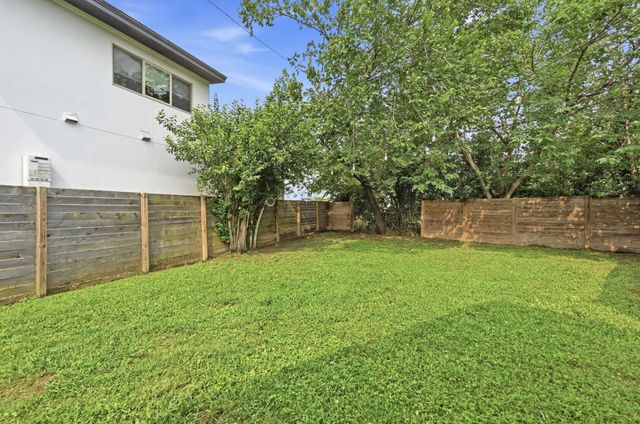 1406 Camelot CIR 1, Austin, TX 78745
