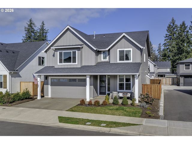 1004 Ne 17TH Ave, Canby, OR 97013