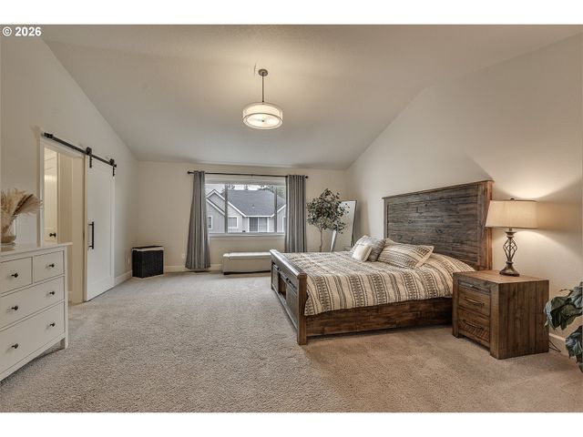 1004 Ne 17TH Ave, Canby, OR 97013