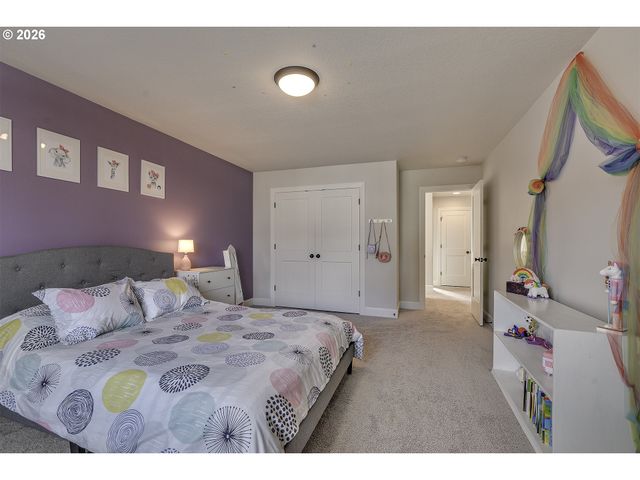 1004 Ne 17TH Ave, Canby, OR 97013