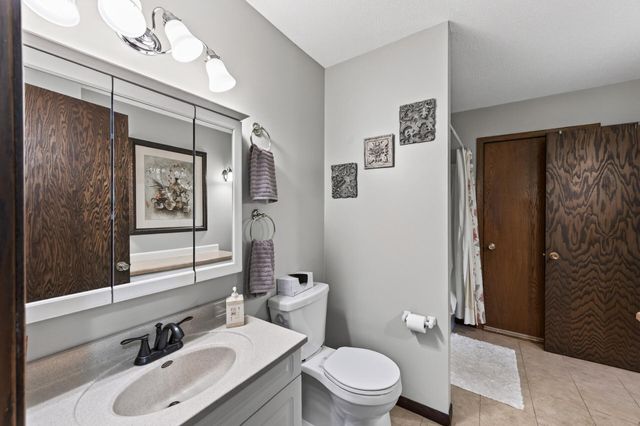 6364 Dawn Way, Inver Grove Heights, MN 55076