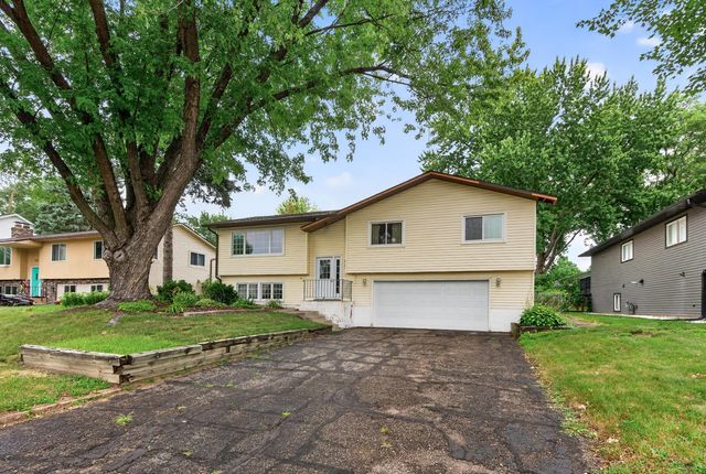 6364 Dawn Way, Inver Grove Heights, MN 55076