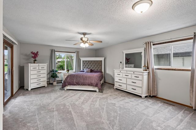 6364 Dawn Way, Inver Grove Heights, MN 55076