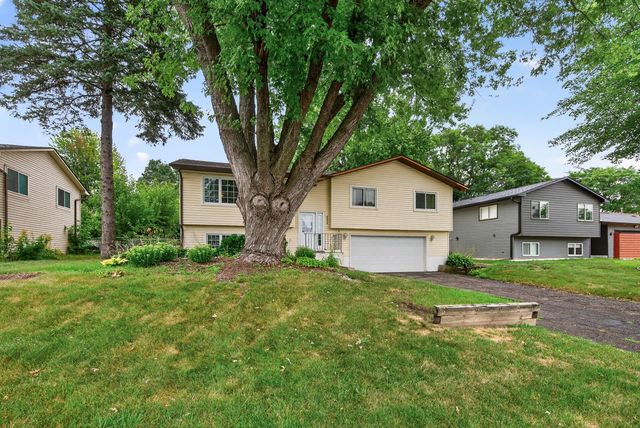 6364 Dawn Way, Inver Grove Heights, MN 55076