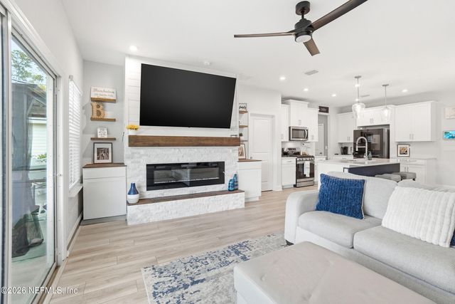 132 DAHLIA FALLS Drive, St. Johns, FL 32259