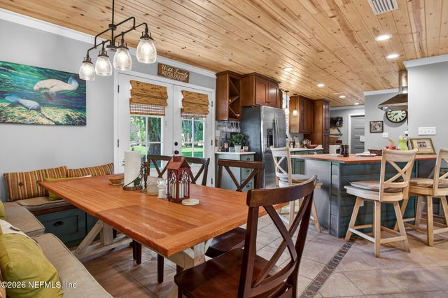 137 & 135 RIVERSIDE Drive, Satsuma, FL 32189