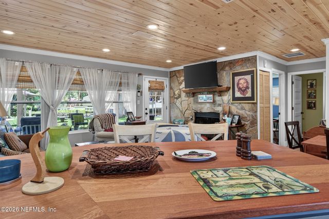 137 & 135 RIVERSIDE Drive, Satsuma, FL 32189