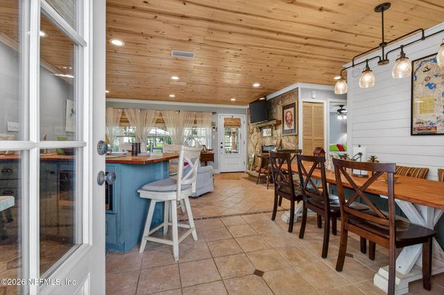 137 & 135 RIVERSIDE Drive, Satsuma, FL 32189