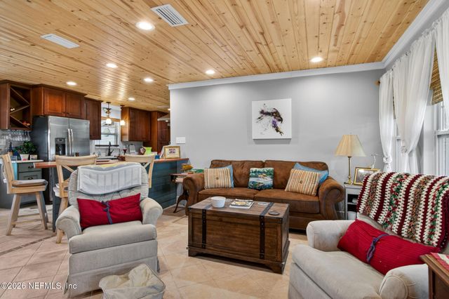137 & 135 RIVERSIDE Drive, Satsuma, FL 32189