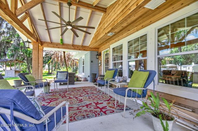 137 & 135 RIVERSIDE Drive, Satsuma, FL 32189