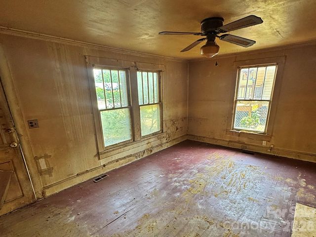2806 Royal Avenue, Kannapolis, NC 28083
