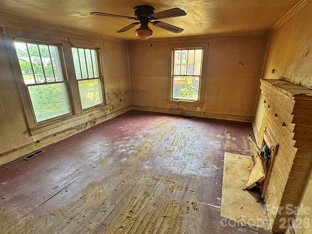 2806 Royal Avenue, Kannapolis, NC 28083