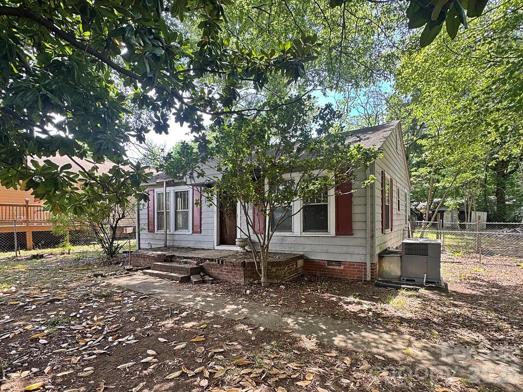 2806 Royal Avenue, Kannapolis, NC 28083