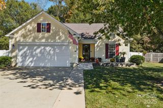 160 Brookstone Drive, Mount Holly, NC 28120