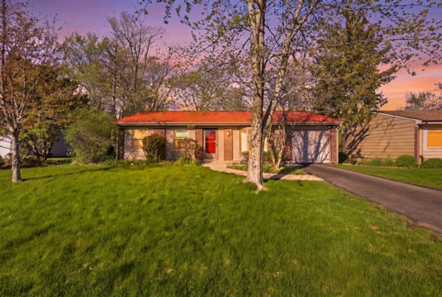 8045 NORTHWAY Drive, Hanover Park, IL 60133