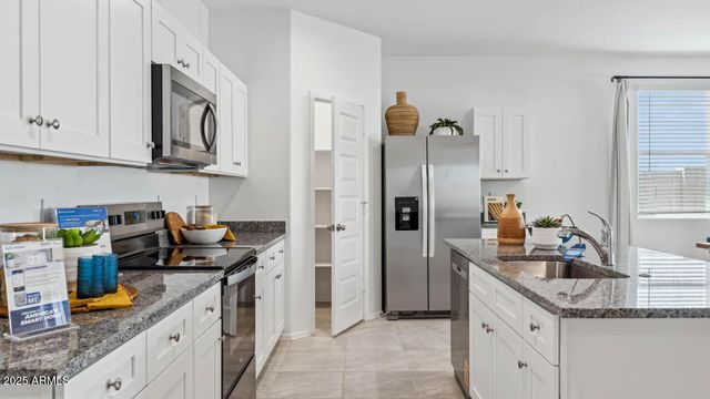 16195 N Catanzaro Drive, Maricopa, AZ 85138