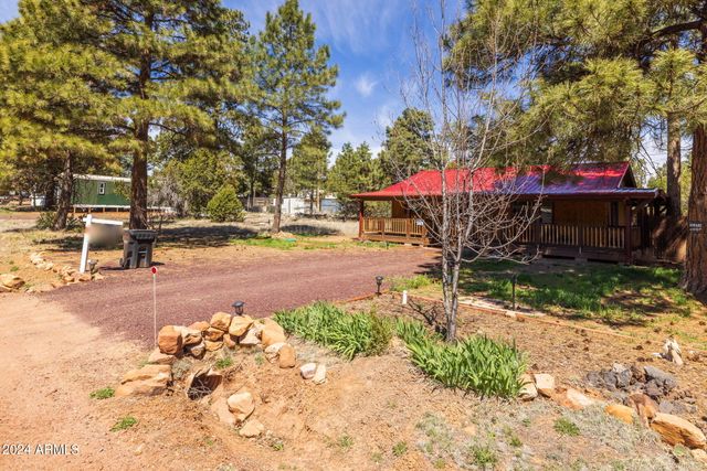 2074 THOUSAND PINES Drive, Overgaard, AZ 85933