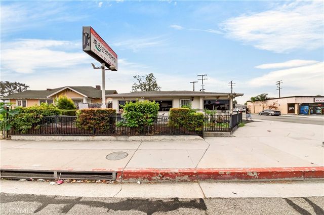 8242 Commonwealth, Buena Park, CA 90621