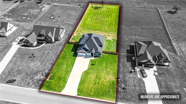 207 Jenna Lane, Gravette, AR 72736