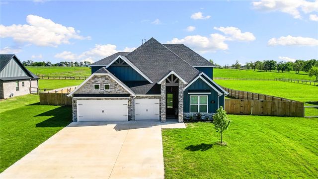 207 Jenna Lane, Gravette, AR 72736
