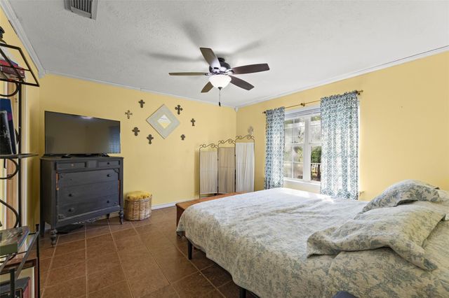 437 County Road 165 Drive, Boling, TX 77420