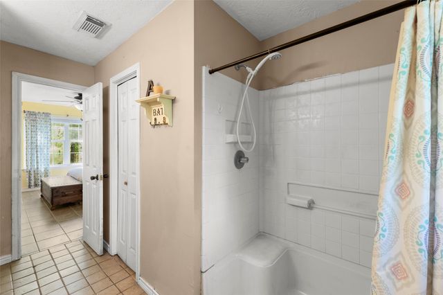 437 County Road 165 Drive, Boling, TX 77420