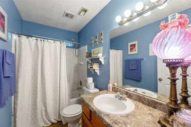 437 County Road 165 Drive, Boling, TX 77420