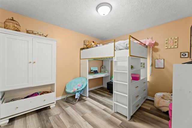 437 County Road 165 Drive, Boling, TX 77420