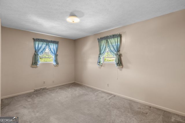 24 Leisure Drive NW, Rome, GA 30165