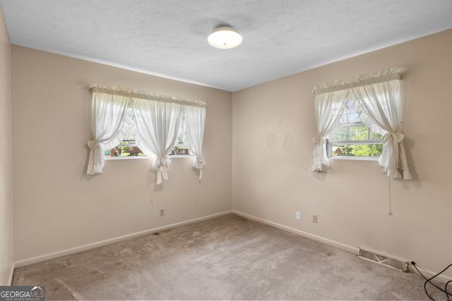 24 Leisure Drive NW, Rome, GA 30165