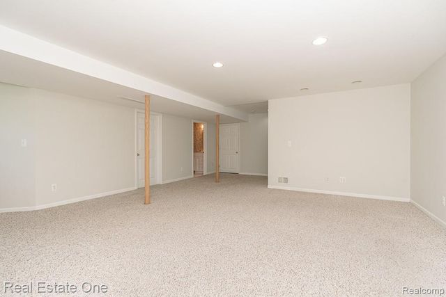 5936 Creekside Drive 87, Troy, MI 48085