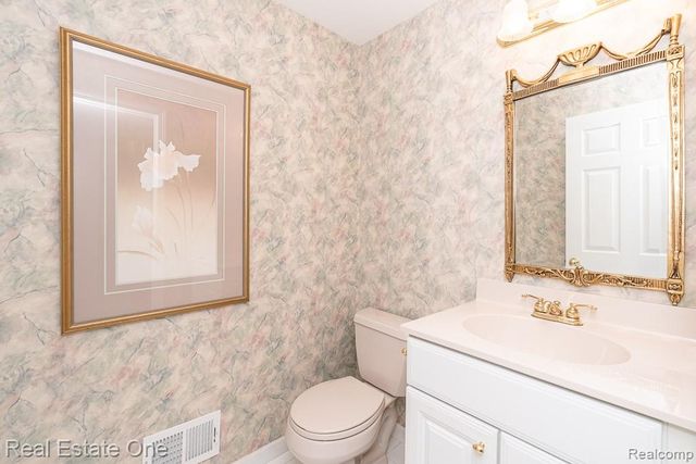 5936 Creekside Drive 87, Troy, MI 48085