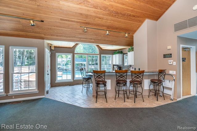 5936 Creekside Drive 87, Troy, MI 48085