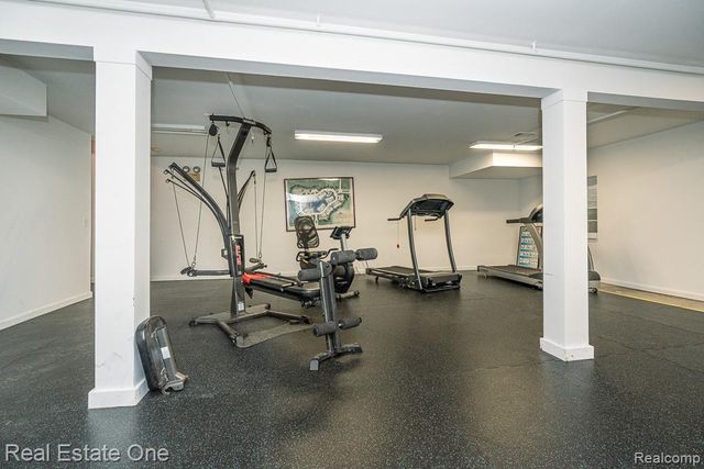 5936 Creekside Drive 87, Troy, MI 48085
