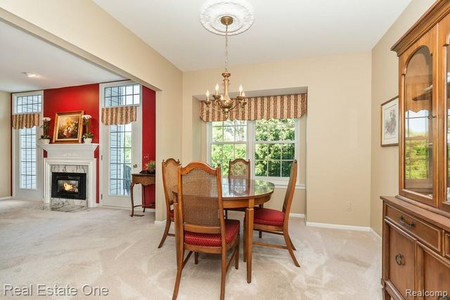 5936 Creekside Drive 87, Troy, MI 48085