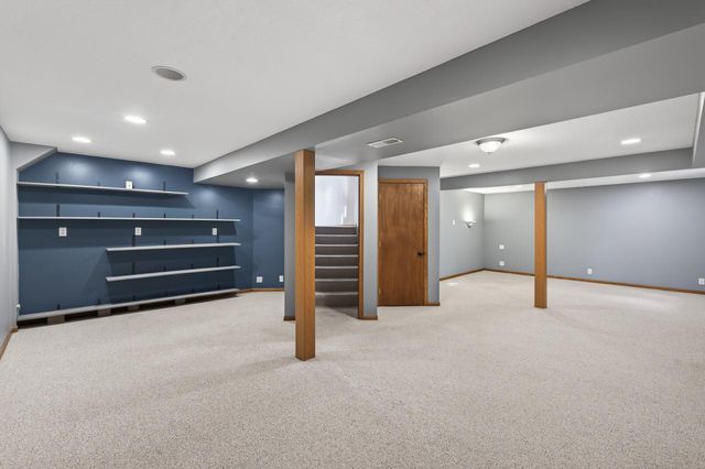 800 Griffin Avenue, Mahtomedi, MN 55115