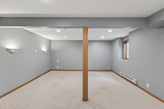 800 Griffin Avenue, Mahtomedi, MN 55115