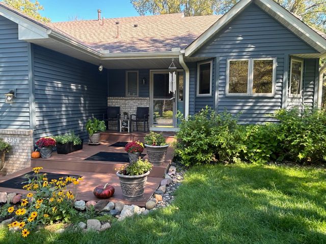 800 Griffin Avenue, Mahtomedi, MN 55115