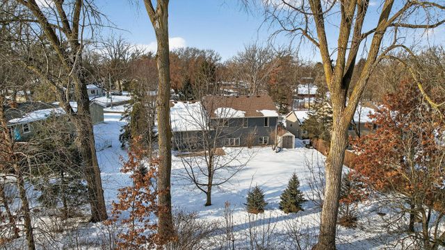 800 Griffin Avenue, Mahtomedi, MN 55115