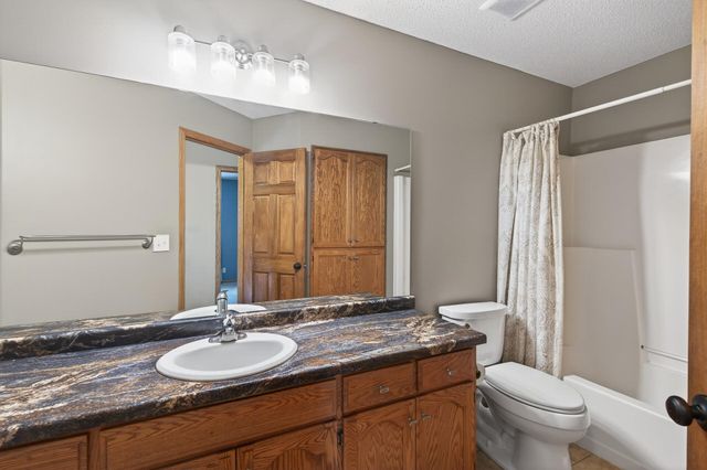 800 Griffin Avenue, Mahtomedi, MN 55115