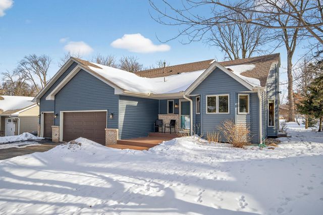 800 Griffin Avenue, Mahtomedi, MN 55115