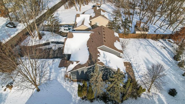 800 Griffin Avenue, Mahtomedi, MN 55115