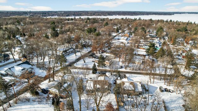 800 Griffin Avenue, Mahtomedi, MN 55115