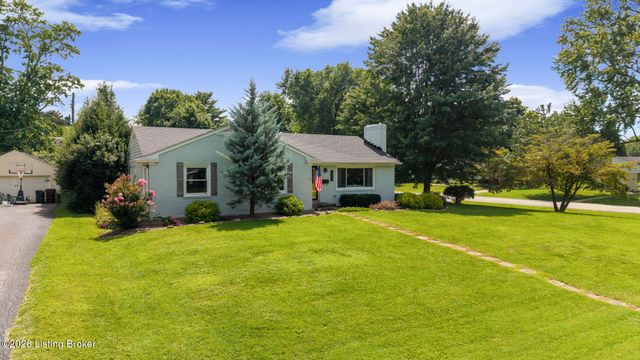 8800 Charing Cross Rd, Louisville, KY 40222