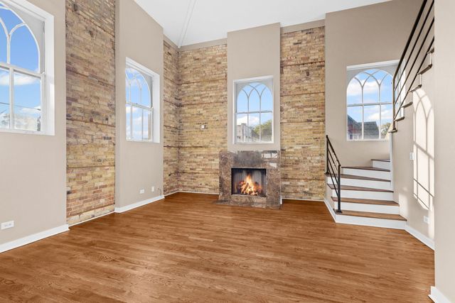 2150 W NORTH Avenue 2, Chicago, IL 60647