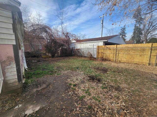 15335 Vaughan Street, Detroit, MI 48223