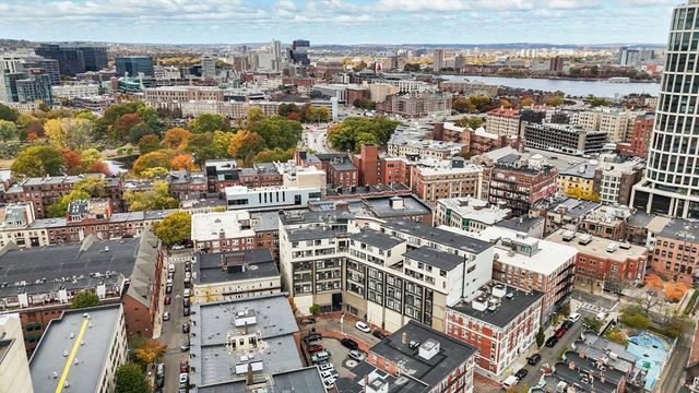 12 Stoneholm Pk:1, Boston, MA 02115