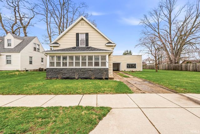 1434 E 4th Street, Mishawaka, IN 46544